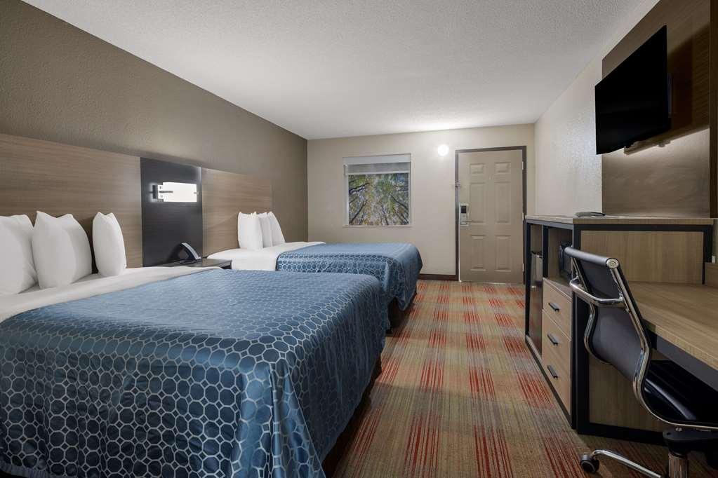 Rodeway Inn Elkton Room photo